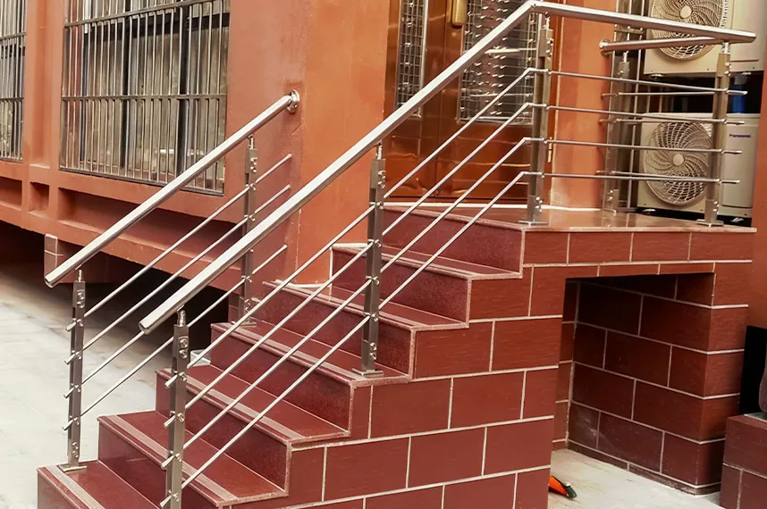 Which Steel Is Best for Railing? A Stainless Steel Railing System Guide (304 vs 316 vs 2205) 1 Staircase Balusters