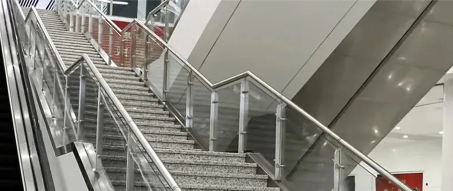 glass balustrade stairs