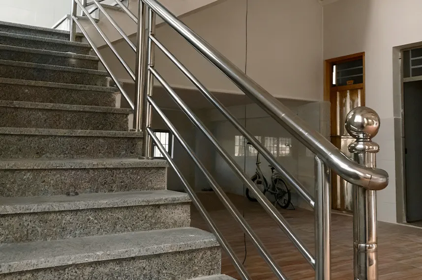 Public Stairs Railing System